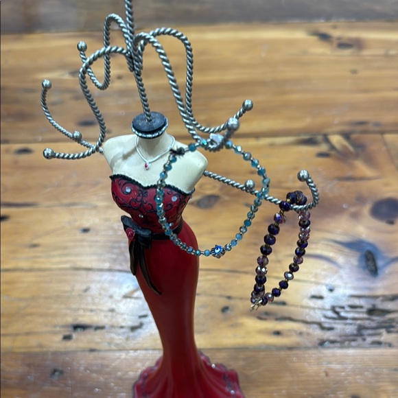 Red and Black red dress vintage Jewelry holder - Picture 9 of 9